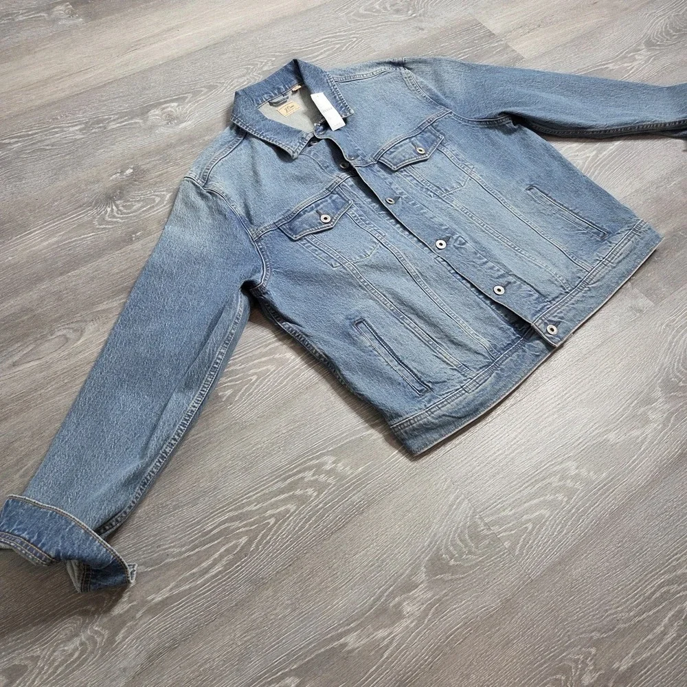 J.Crew NWT Men's Denim Trucker Jacket Light Wash XL